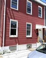 1615 Manhattan St in Pittsburgh, PA - Building Photo