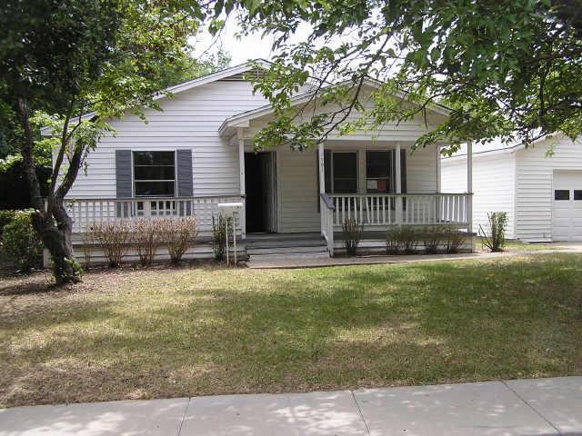 1701 Daniel Dr in Arlington, TX - Building Photo