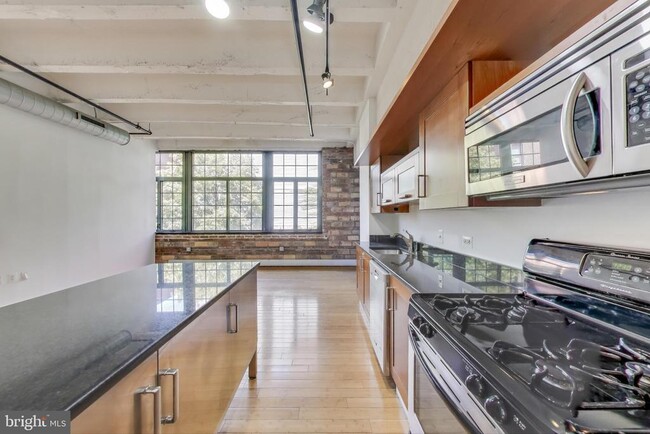 property at 1401 Church St NW