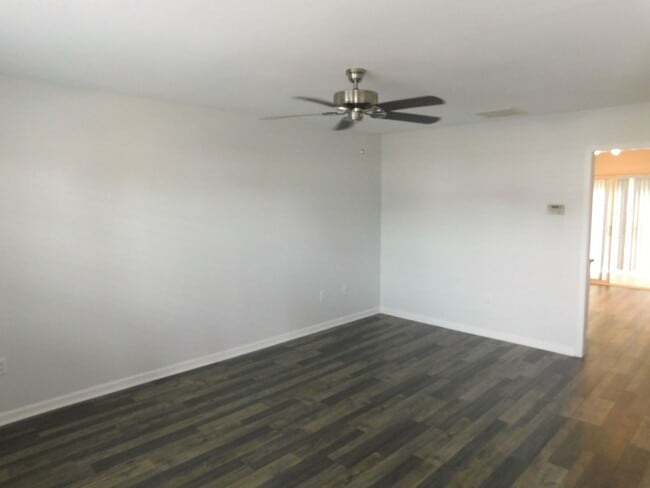 503 Courtyard W in Newport, NC - Building Photo - Building Photo