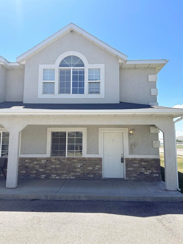 property at 781 W 350 N