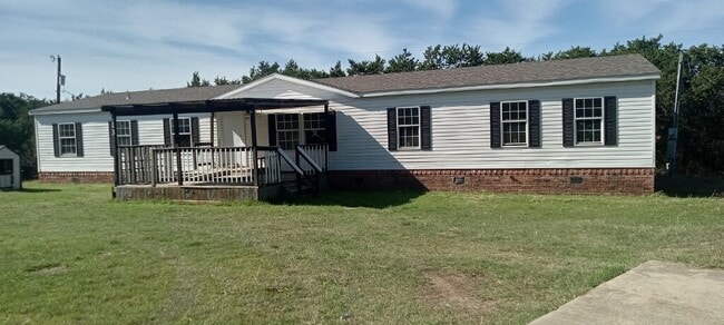 property at 13 Retama Dr