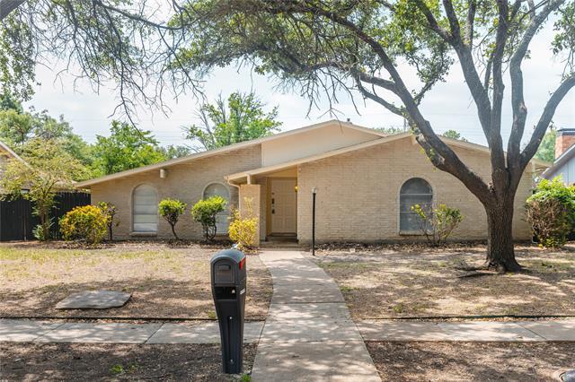 1100 Windy Meadow Dr in Plano, TX - Building Photo