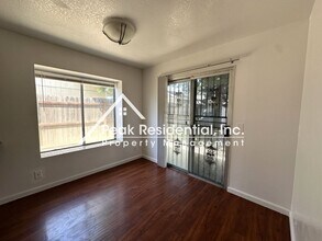 19 Meadowbreeze Ct in Sacramento, CA - Building Photo - Building Photo