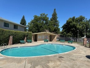 6249 Carlow Dr in Citrus Heights, CA - Building Photo - Building Photo