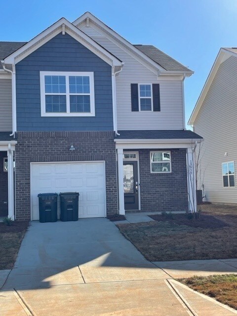 13939 Castle Nook Dr in Charlotte, NC - Building Photo