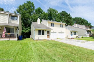 117 Brenda Dr in Jacksonville, NC - Foto de edificio - Building Photo