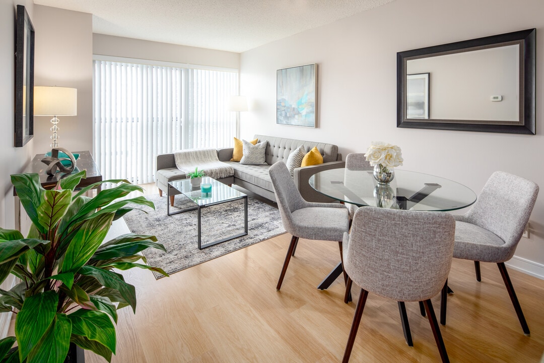 Motion in Toronto, ON - Building Photo