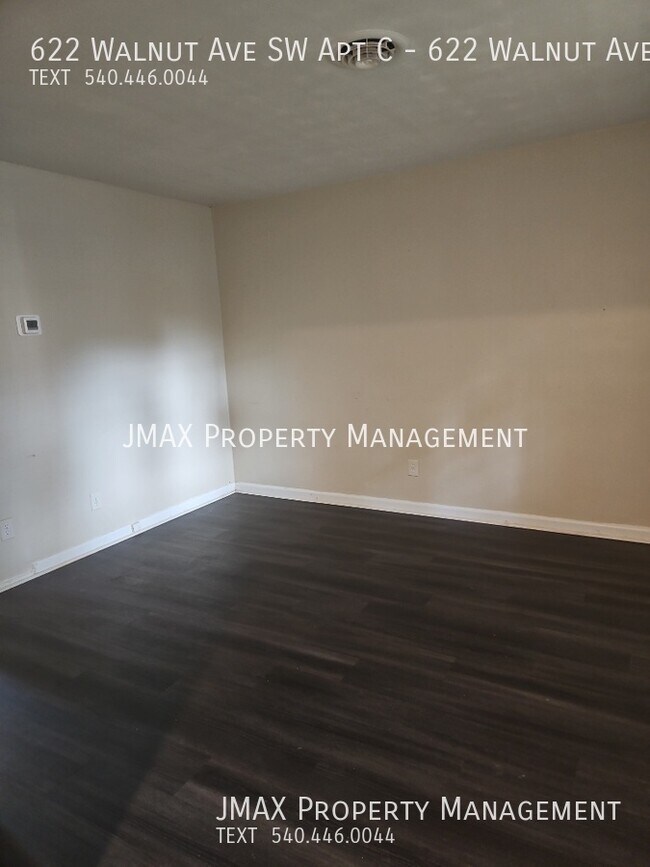 622 Walnut Ave SW Apt C in Roanoke, VA - Building Photo - Building Photo