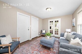 4342 Holly St in Kansas City, MO - Building Photo - Building Photo