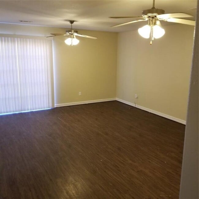 329 Graystone Cir in Centerton, AR - Building Photo - Building Photo