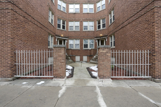 4901 W Cullom in Chicago, IL - Building Photo - Building Photo