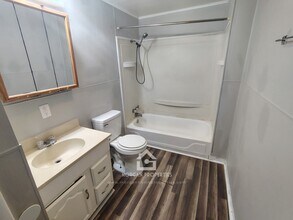 2201 Central Ave in Anderson, IN - Building Photo - Building Photo