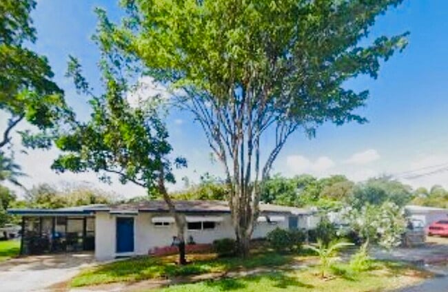 property at 721 NE 12th Ave