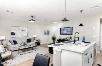 3804 E Monterey Wy in Phoenix, AZ - Foto de edificio - Building Photo