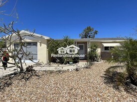 3137 Coldwell Dr in Holiday, FL - Building Photo