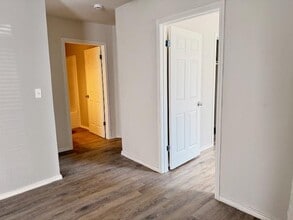 208 Park-Way St in Rockdale, TX - Building Photo - Building Photo