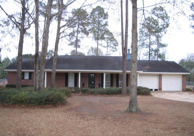 987 Graves Springs Rd in Leesburg, GA - Building Photo