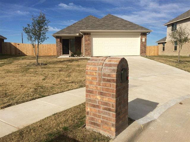 4204 Twinleaf Dr in Crowley, TX - Building Photo - Building Photo