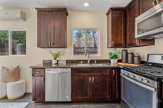 2040 Yates Ave in Bronx, NY - Building Photo - Building Photo