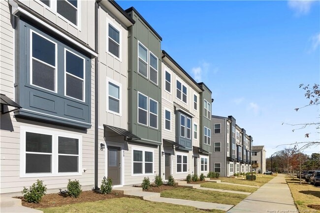property at 1939 Robin Hill Ln