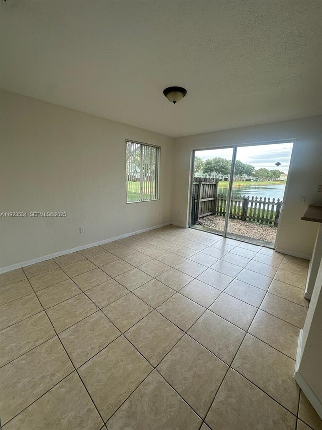 2505 SE 14th Ave in Homestead, FL - Building Photo - Building Photo