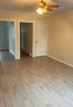 17 Cottage St in Taunton, MA - Building Photo - Building Photo