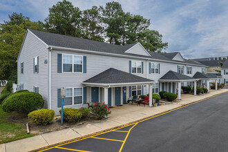 East Atlantic Apartments in Rehoboth Beach, DE - Building Photo - Building Photo