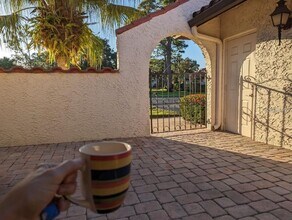 5581 Golf Pointe Dr in Sarasota, FL - Building Photo - Building Photo