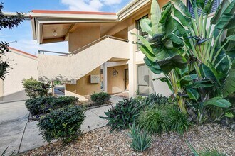 4770 Brittany Dr S in St. Petersburg, FL - Building Photo - Building Photo