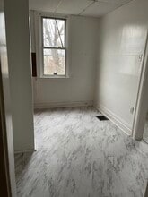 1026 Wallace Ave in Pittsburgh, PA - Foto de edificio - Building Photo