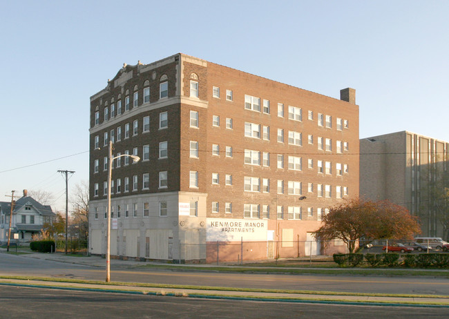 Kenmore Manor Apartments in Toledo, OH - Building Photo - Building Photo