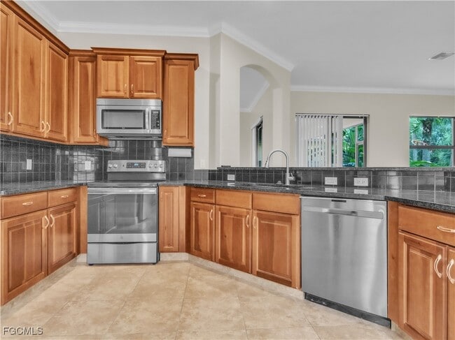 12723 Kentwood Ave in Ft. Myers, FL - Building Photo - Building Photo