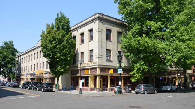 Musolf Manor in Portland, OR - Foto de edificio - Building Photo