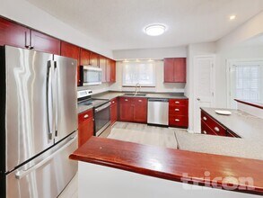 14 Long Branch Ct in St. Peters, MO - Foto de edificio - Building Photo