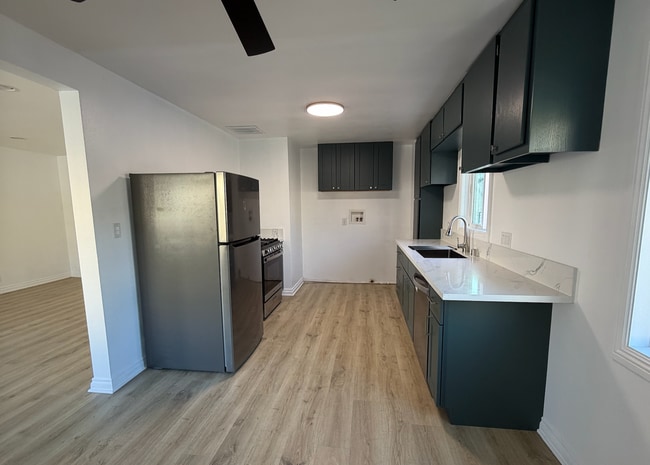 2600 Gates Ave, Unit Apartment #3, Unit Apartment #3