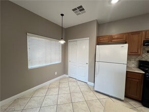 1081 Pleasure Ln in Henderson, NV - Building Photo - Building Photo