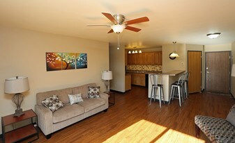 Wedgewood Commons Apartments