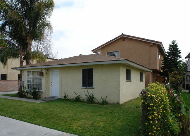 7822 Speer Ave in Huntington Beach, CA - Building Photo - Building Photo