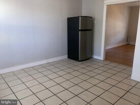 267 S Hirst St in Philadelphia, PA - Building Photo