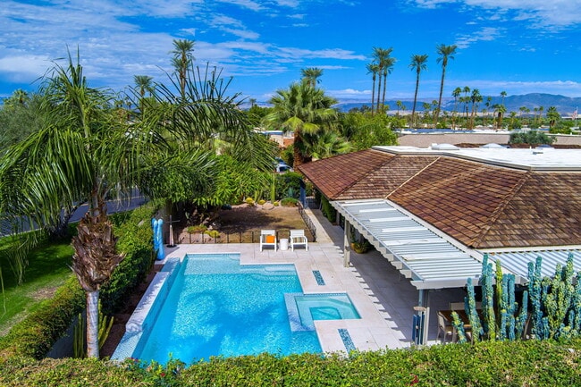 77 Colgate Dr in Rancho Mirage, CA - Building Photo - Building Photo