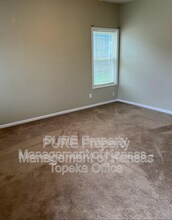 2705 SE Taurus Ct in Topeka, KS - Building Photo - Building Photo