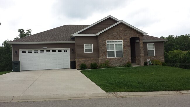 property at 106 Sycamore Dr