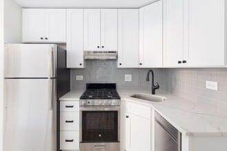 5208 Leavitt N St, Unit G in Chicago, IL - Building Photo - Building Photo