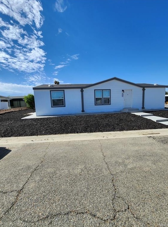 250 San Carlos Dr in Hemet, CA - Building Photo - Building Photo