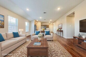 1805 Tulipwood Dr, Unit WAIT1BD in Royse City, TX - Foto de edificio - Building Photo