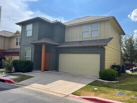 5424 Falling Leaf Ln in Austin, TX - Building Photo