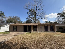 790 Peyton Dr in Beaumont, TX - Building Photo