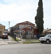 1248 E 22nd St in Los Angeles, CA - Building Photo