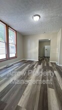 1300 N 26th St in Lincoln, NE - Building Photo - Building Photo